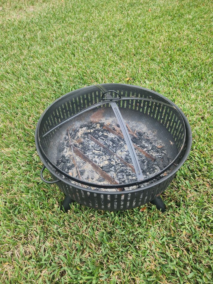For sale WoodBurning Fire Pit For sale WoodBurning Fire Pit. Used